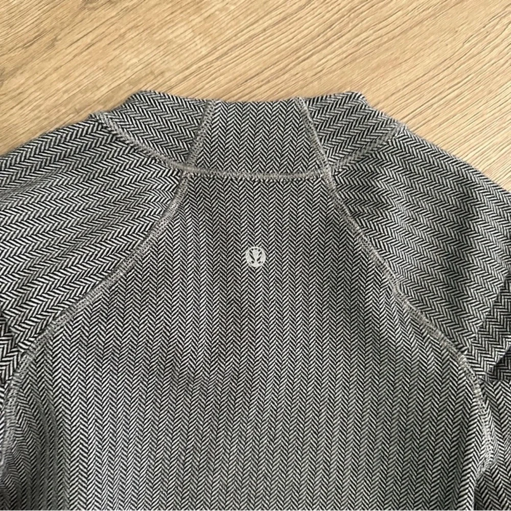 NWOT Lululemon Herringbone Long Sleeve‎ Top